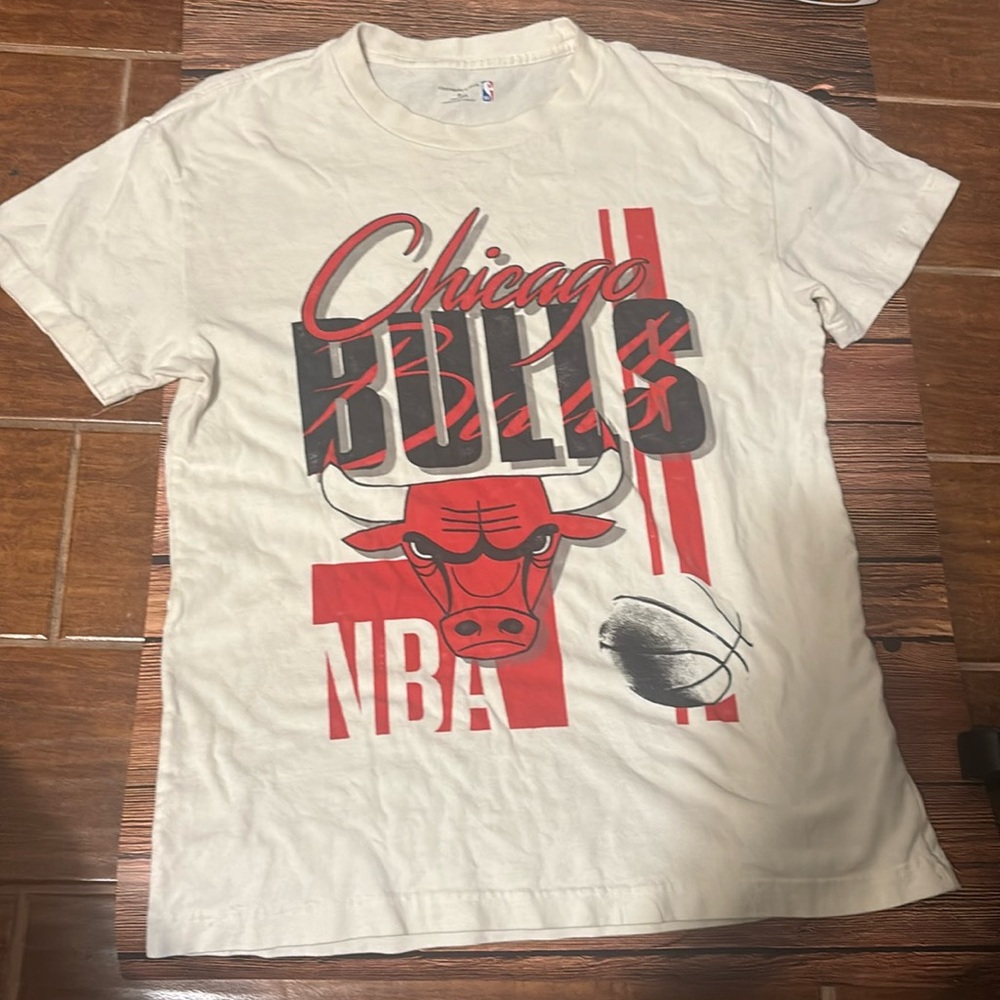 White Chicago Bulls T-shirt